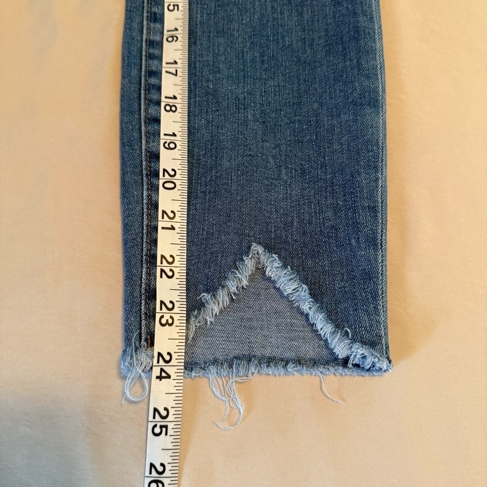 Loft Women Size 8 Petite Modern Skinny Med Wash Mid Rise Tulip Cut Raw Hem Jeans - Picture 9 of 9